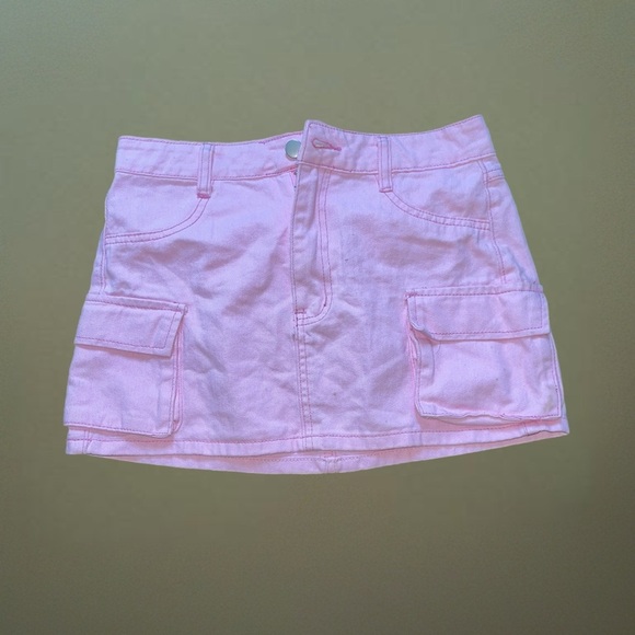 SHEIN Dresses & Skirts - SHEIN Light Pink Mini Skirt